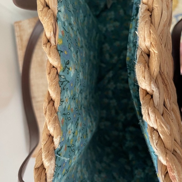 NATURAL LIFE Woven Tote with Floral Embroidery and Brown Straps - Picture 3 of 4